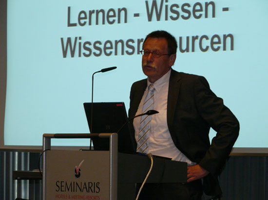 Keynote von Prof. Dr. Dr. Friedrich Hesse (IWM Tübingen)