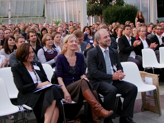 Prof. Dr. Margret Wintermantel (Präsidentin der Hochschulrektorenkonferenz), Annette Steenken (Referatsleiterin im BMBF) und Prof. Dr. Peter Baumgartner (wissenschaftl. Leitung Medida-Prix 2009)